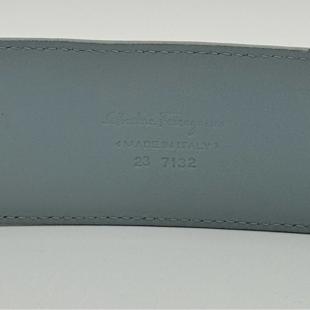(SOLD) Salvatore Ferragamo Light Gray Fashion Belt (237132) Size 80 - Picture 7 of 12